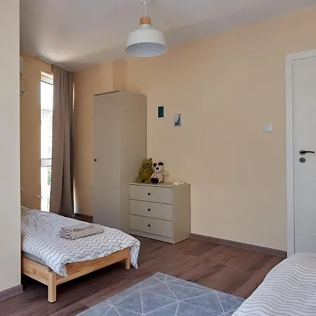 Corner In The Center - 2bd 아파트 부르가스