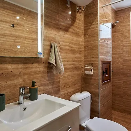 Corner In The Center - 2bd