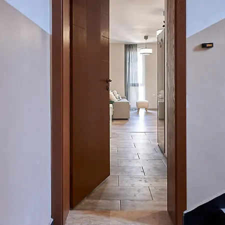 Corner In The Center - 2bd Apartment Burgas