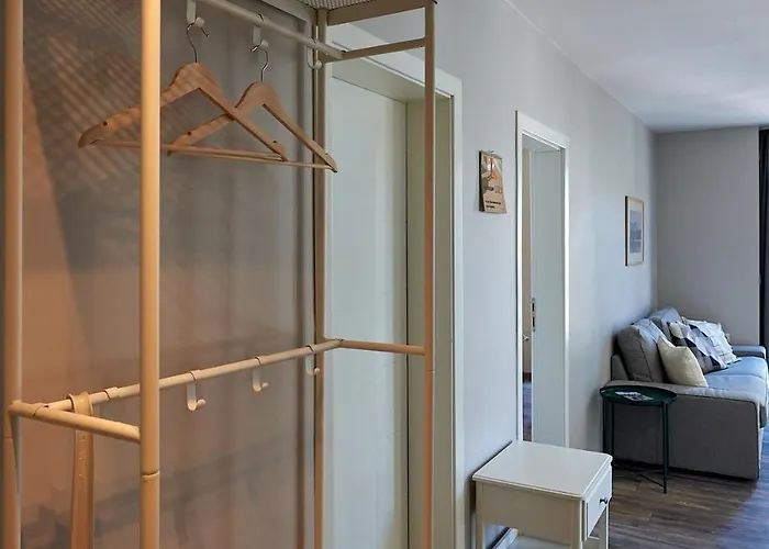 Corner In The Center - 2bd *