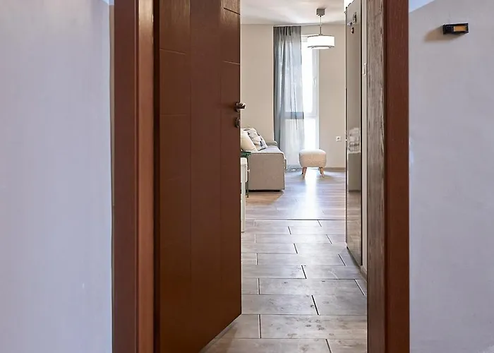 Corner In The Center - 2bd Appartement Burgas